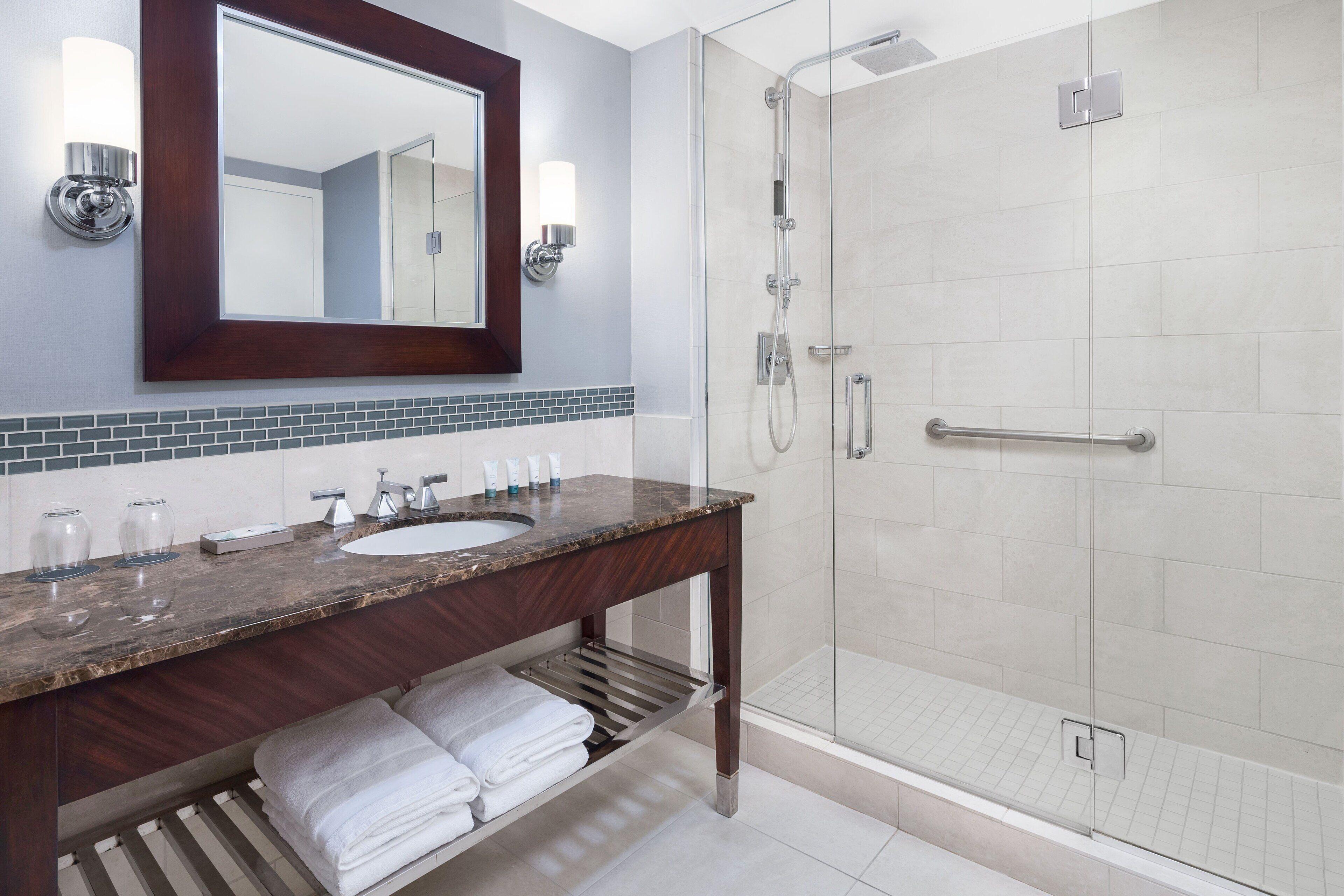 One-Bedroom King Suite with River view,1645668656:JPEG